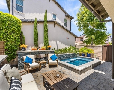 357 Laurel - Photo Thumbnail 17