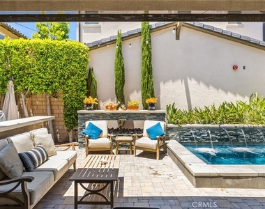 357 Laurel - Photo Thumbnail 15