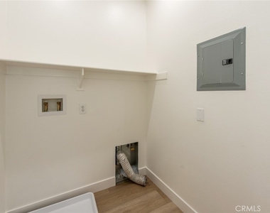 101 Towngate - Photo Thumbnail 15
