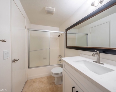 71 Woodleaf - Photo Thumbnail 10