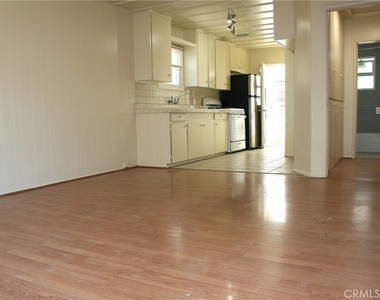 19154 Beach Boulevard - Photo Thumbnail 1