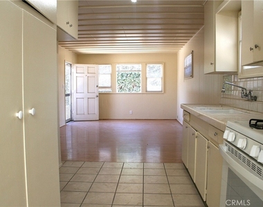 19154 Beach Boulevard - Photo Thumbnail 6