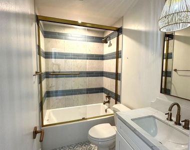 542 Via De La Valle - Photo Thumbnail 19