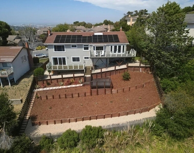 208 Crestview Drive - Photo Thumbnail 39