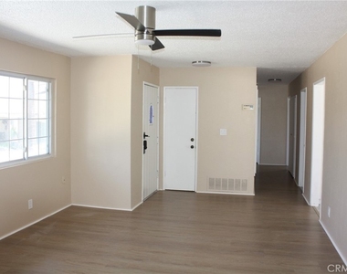 116 N Laurie Ann - Photo Thumbnail 2