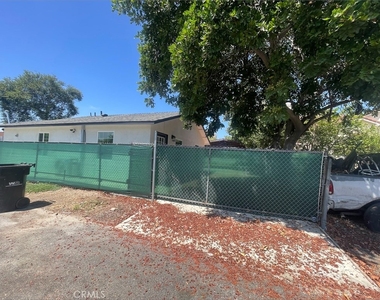4532 Walnut - Photo Thumbnail 1