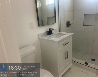 4532 Walnut - Photo Thumbnail 11