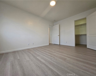 481 N Pinewood - Photo Thumbnail 26