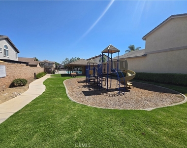 481 N Pinewood - Photo Thumbnail 29
