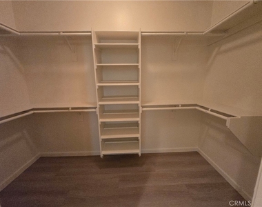 481 N Pinewood - Photo Thumbnail 15