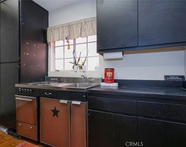 208 S Louise Street - Photo Thumbnail 29