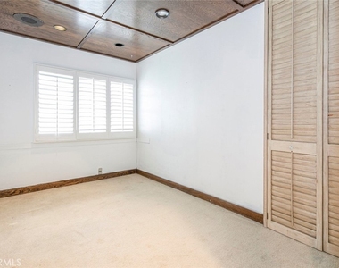 208 S Louise Street - Photo Thumbnail 17