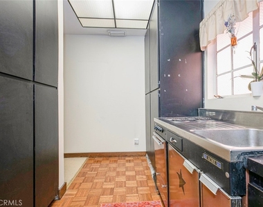 208 S Louise Street - Photo Thumbnail 30