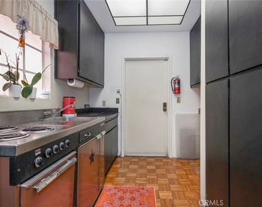 208 S Louise Street - Photo Thumbnail 28