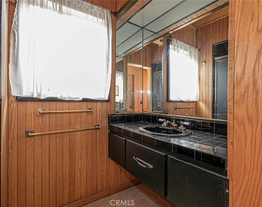 208 S Louise Street - Photo Thumbnail 26