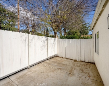 2926 Fairmount Avenue - Photo Thumbnail 11