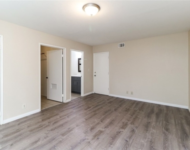 3224 Frazier Street - Photo Thumbnail 3