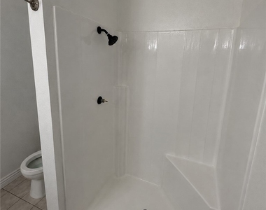 2032 S Bon View Avenue S - Photo Thumbnail 20