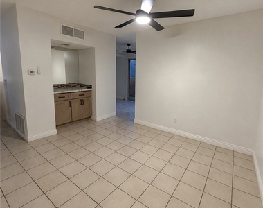 2032 S Bon View Avenue S - Photo Thumbnail 7