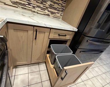 2032 S Bon View Avenue S - Photo Thumbnail 18