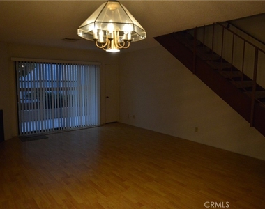 410 Milford Street - Photo Thumbnail 6