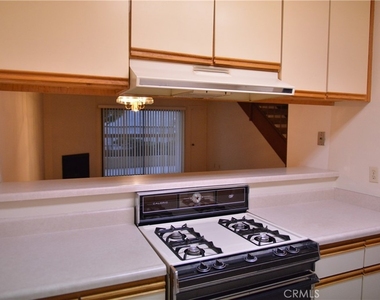 410 Milford Street - Photo Thumbnail 4
