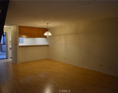 410 Milford Street - Photo Thumbnail 7