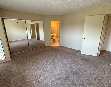 420 Milford Street - Photo Thumbnail 17
