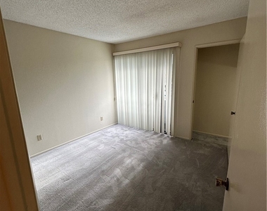 420 Milford Street - Photo Thumbnail 29