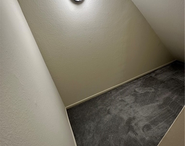 420 Milford Street - Photo Thumbnail 31