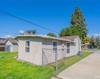 11744 Mulhall Street - Photo Thumbnail 5