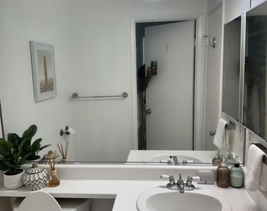 725 Auburn Pl - Photo Thumbnail 5