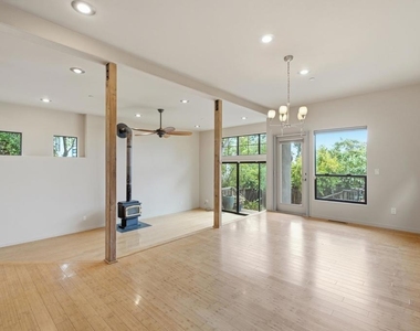 7957 Michigan Ave - Photo Thumbnail 7