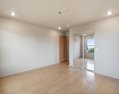 7957 Michigan Ave - Photo Thumbnail 21