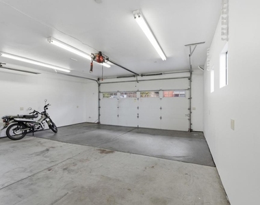 7957 Michigan Ave - Photo Thumbnail 31