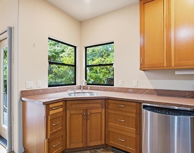 7957 Michigan Ave - Photo Thumbnail 9