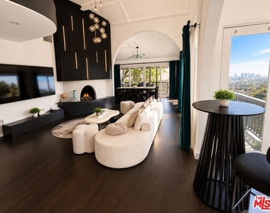 8810 Hollywood Boulevard - Photo Thumbnail 10