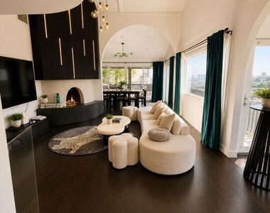 8810 Hollywood Boulevard - Photo Thumbnail 35