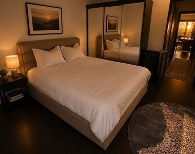 8810 Hollywood Boulevard - Photo Thumbnail 26