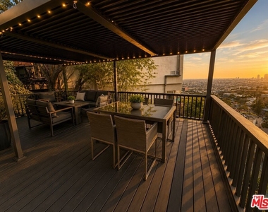 8810 Hollywood Boulevard - Photo Thumbnail 1