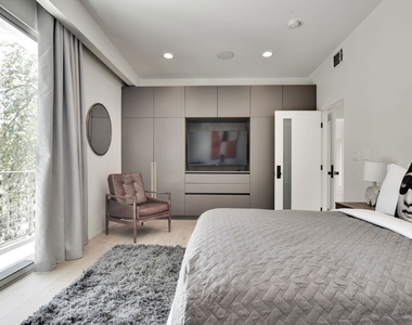 8908 Alto Cedro Drive - Photo Thumbnail 25