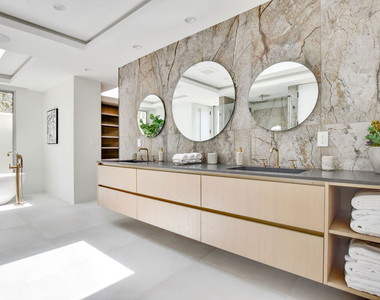 8908 Alto Cedro Drive - Photo Thumbnail 17