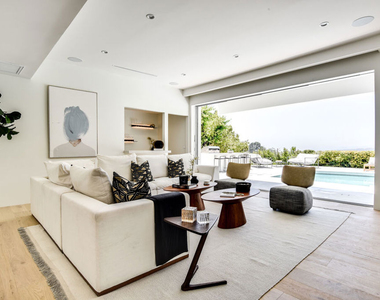 8908 Alto Cedro Drive - Photo Thumbnail 3