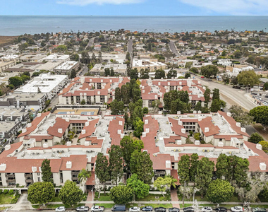 8512 Tuscany Avenue - Photo Thumbnail 36
