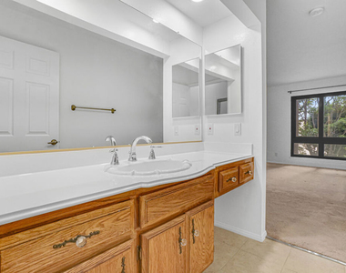8512 Tuscany Avenue - Photo Thumbnail 17