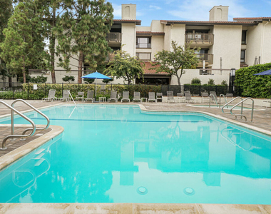 8512 Tuscany Avenue - Photo Thumbnail 29