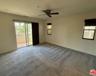5401 Morella Avenue - Photo Thumbnail 11