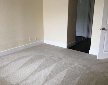 10766 Sabre Hill Dr - Photo Thumbnail 8