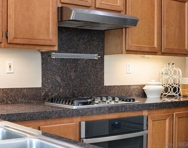11785 Westview Parkway - Photo Thumbnail 18