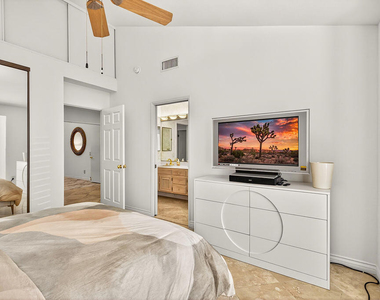 45668 Pueblo Road - Photo Thumbnail 17